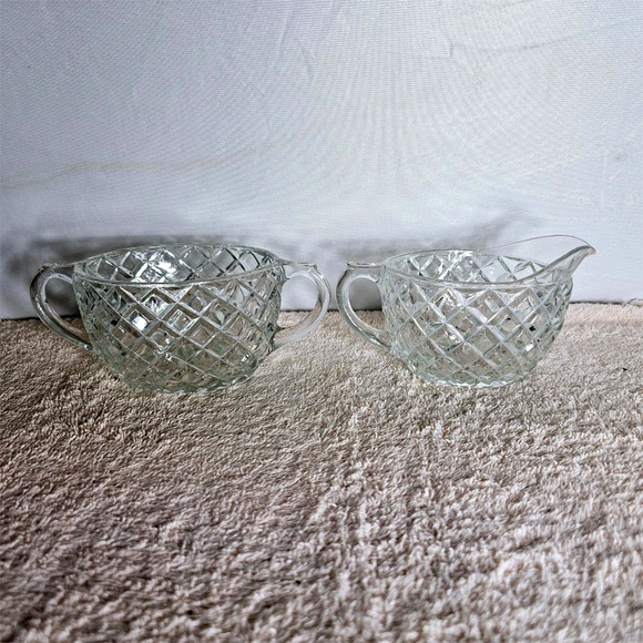 Waffle Creamer/Sugar Set - Picture 1 of 4